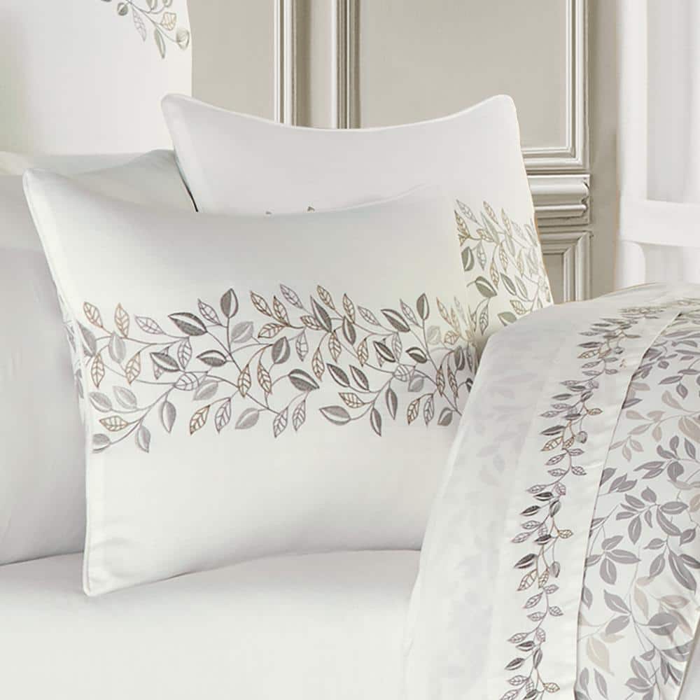 Laurel Embroidered Full/Queen Comforter Set in Soft White