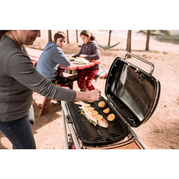 Traveler Portable Propane Gas Grill in Black 9010001 - The Home Depot