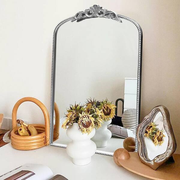 Sxiawe 24 in. W x 36 in. H Baroque Style Round Antique Silver