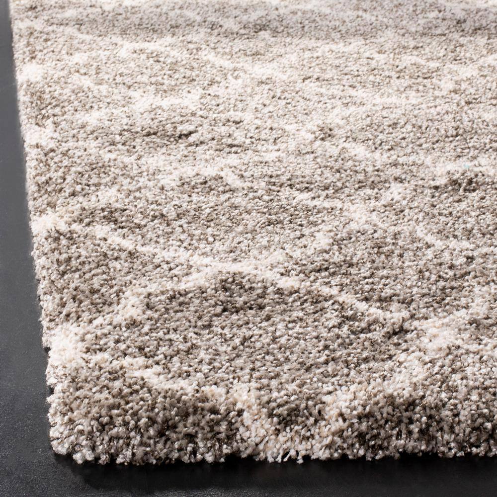 Ivory and Grey Rectangular Shag Area Rug 6' x 9'