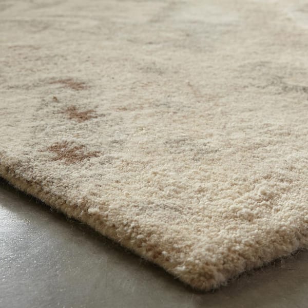 Addison Sand/Ivory 10 ft. x 13 ft. Medallion Area Rug