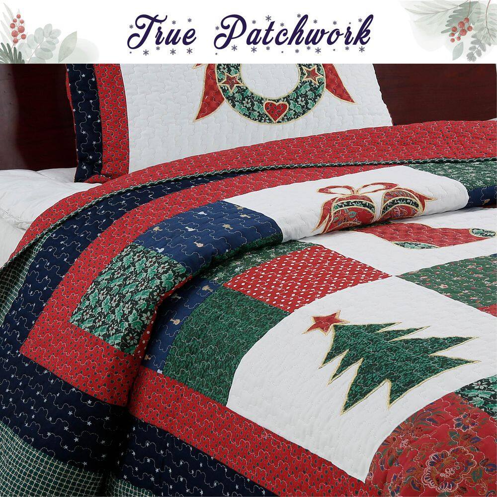 Red and Green Cotton Reversible Queen Quilt Set