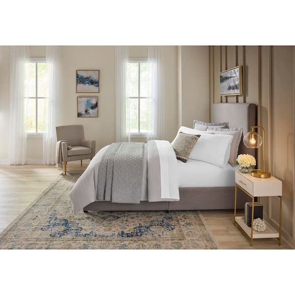 4-Piece 200 Thread Count Cotton Percale Sheet Set in White for Full Beds