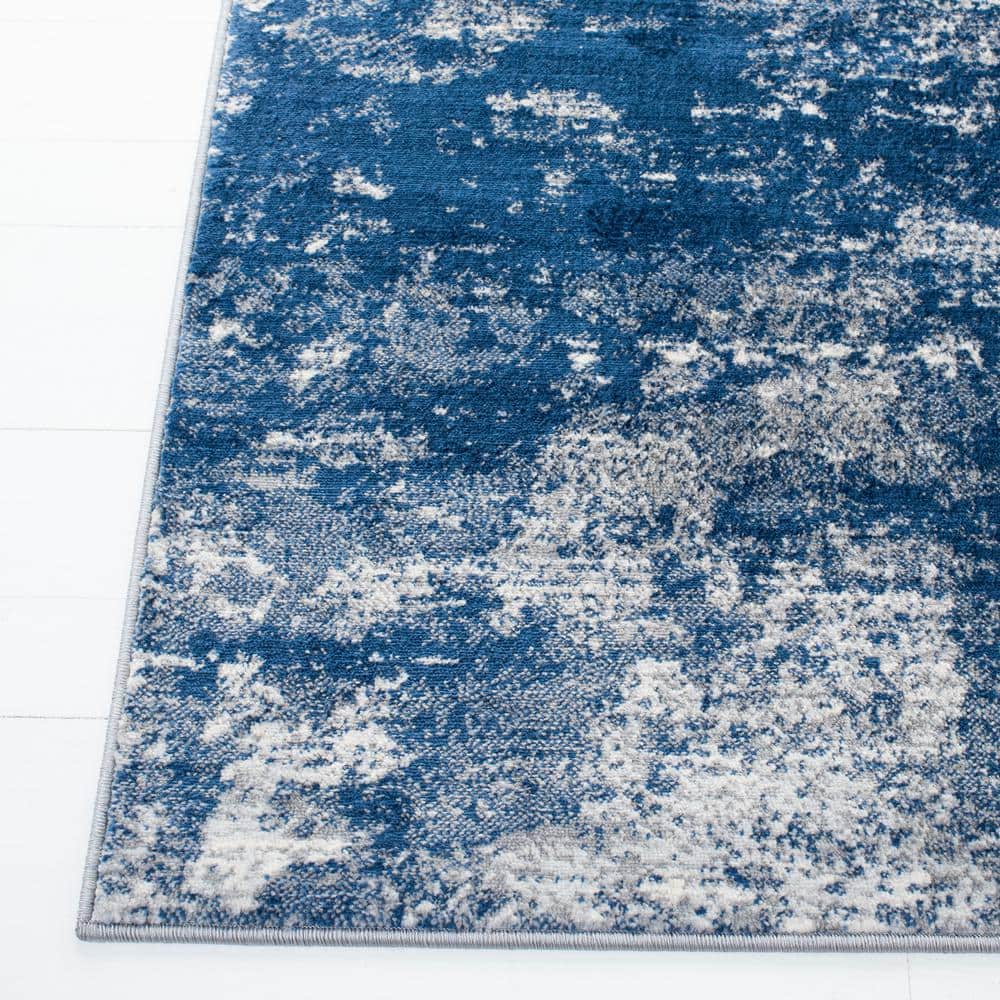 Reversible Grey/Navy Synthetic 5' Square Stain-Resistant Rug