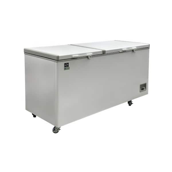 Elite Kitchen Supply 71.5 in. 17.99 cu. ft. Manual Defrost Solid Top Commercial Chest Freezer BD620 in White