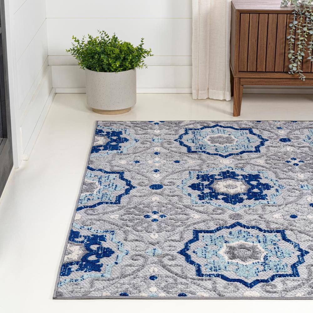 Blue and Gray Synthetic Medallion Reversible Area Rug