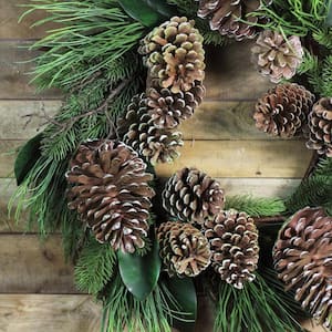 28 in. Artificial Wreath Monalisa Mixed Pine Christmas