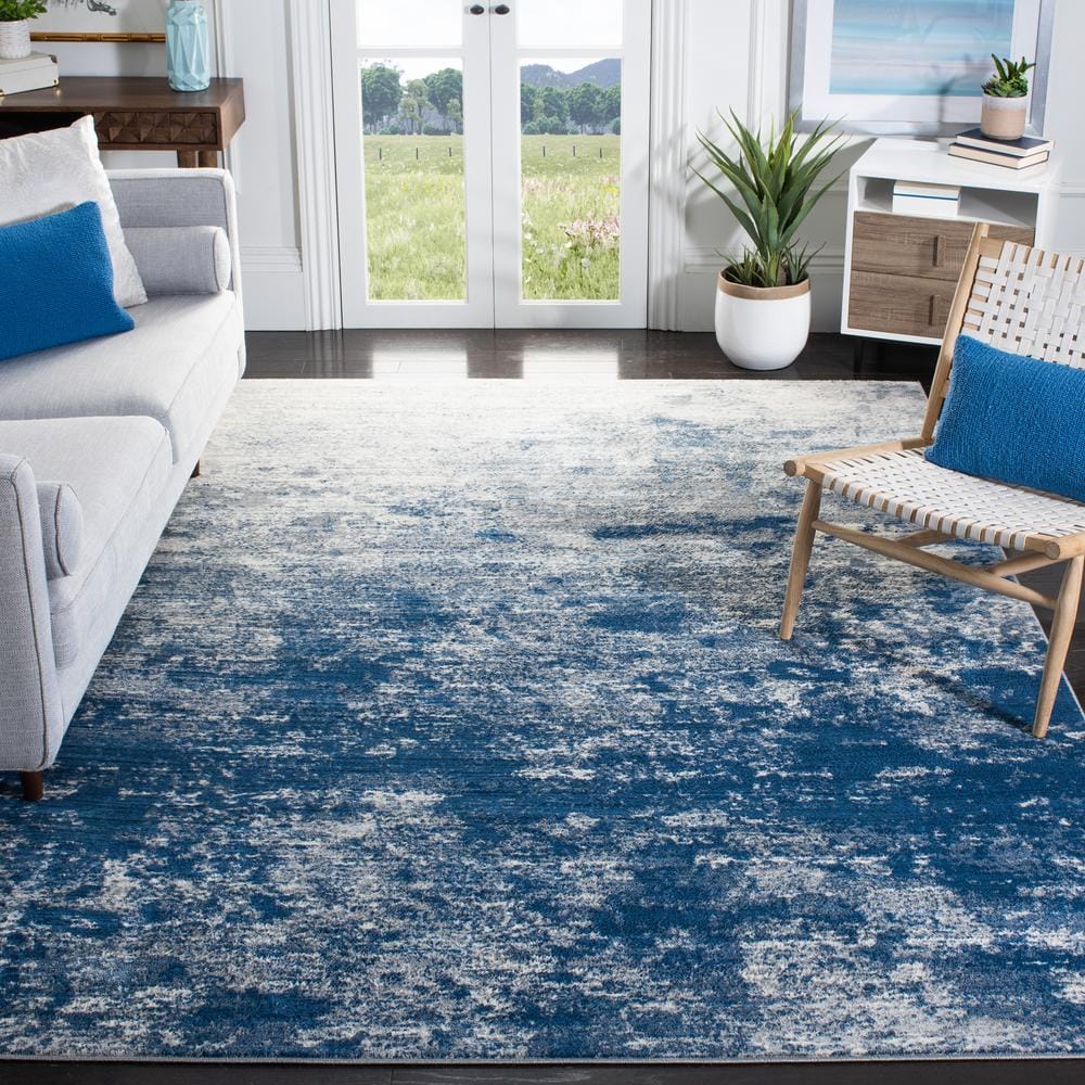 Reversible Grey/Navy Synthetic 5' Square Stain-Resistant Rug