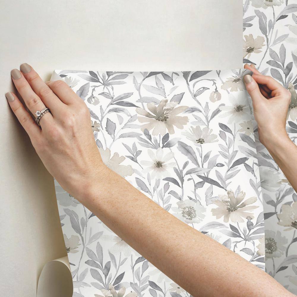 Neutral Floral Peel and Stick Wallpaper Roll