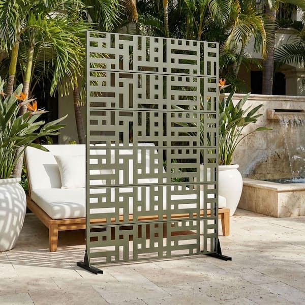1-Piece 72 in. x 47 in. Metal Outdoor Privacy Screen Rectangle Green Decorative Art Panel for Patio, Backyard
