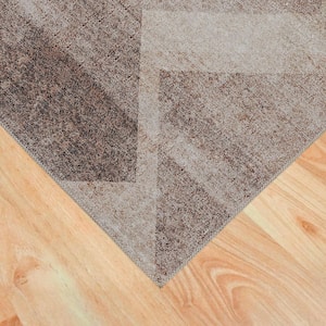 Emir Collection Traditional Geometric Water-Repellent Brown 3 ft. 9 in. x 5 ft. 9 in. Area Rug (4 ft. x 6 ft.)