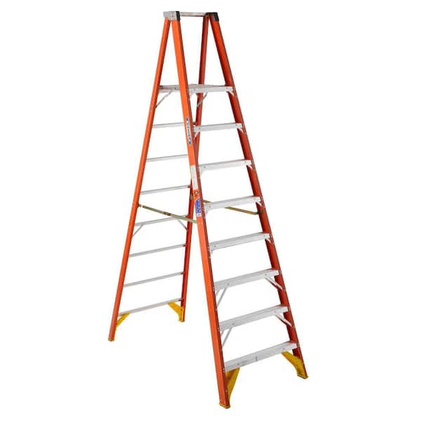 Werner 8 ft. Fiberglass Platform Ladder (14 ft. Reach Height) with 300 lb. Load Capacity Type IA Duty Rating