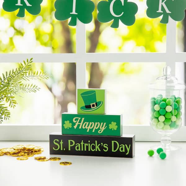 Glitzhome 7.5 in. H St. Patrick's Wooden Block Table Sign