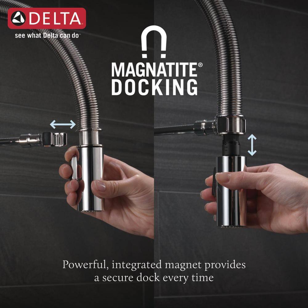 Sleek Chrome Pull-Down Kitchen Faucet with Magnetic Docking