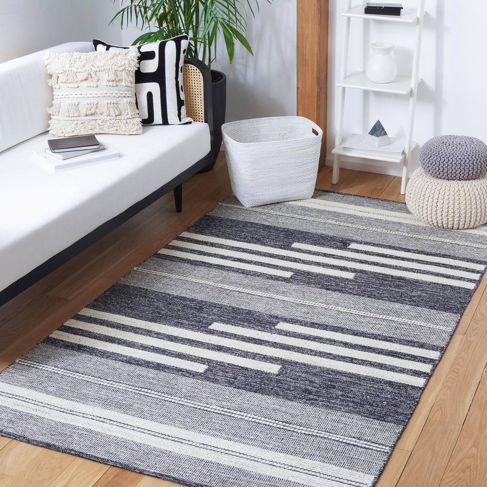 Southwestern Vibe Ivory & Black Wool Kilim Rug - 9' x 12'