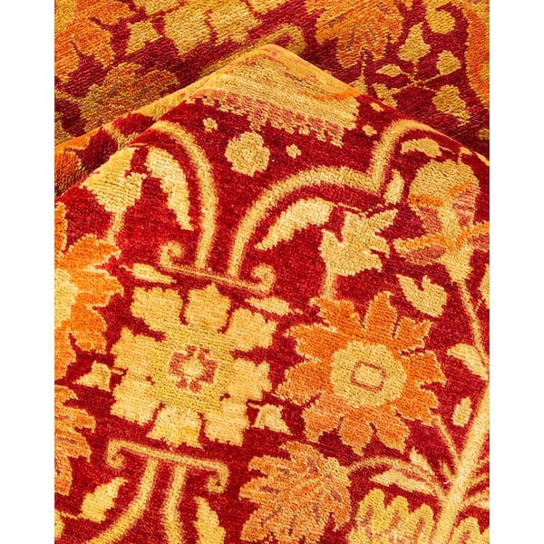 Eclectic Red 8 x 16 Floral Wool Indoor Runner Rug