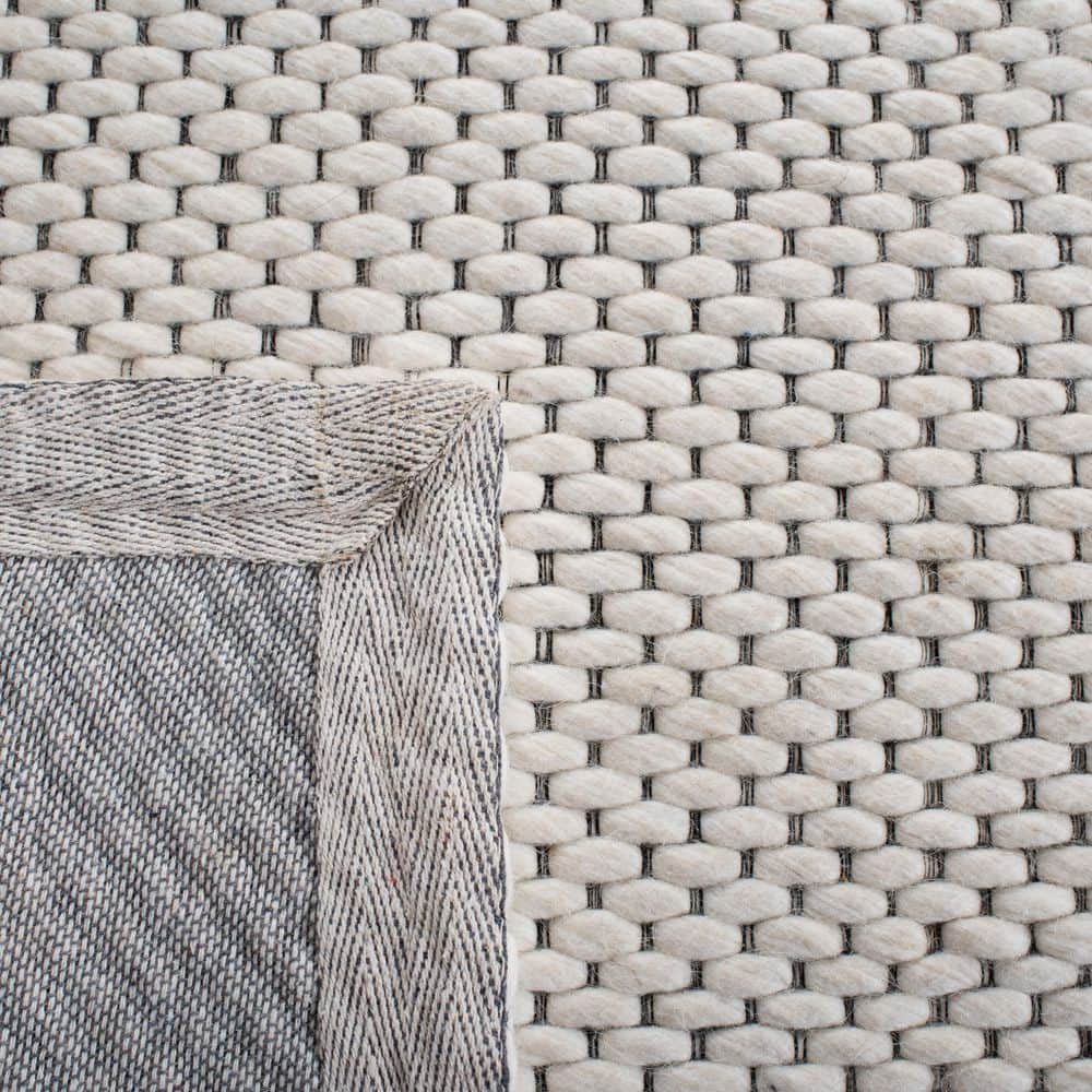 Ivory Rectangular Handwoven Wool Area Rug