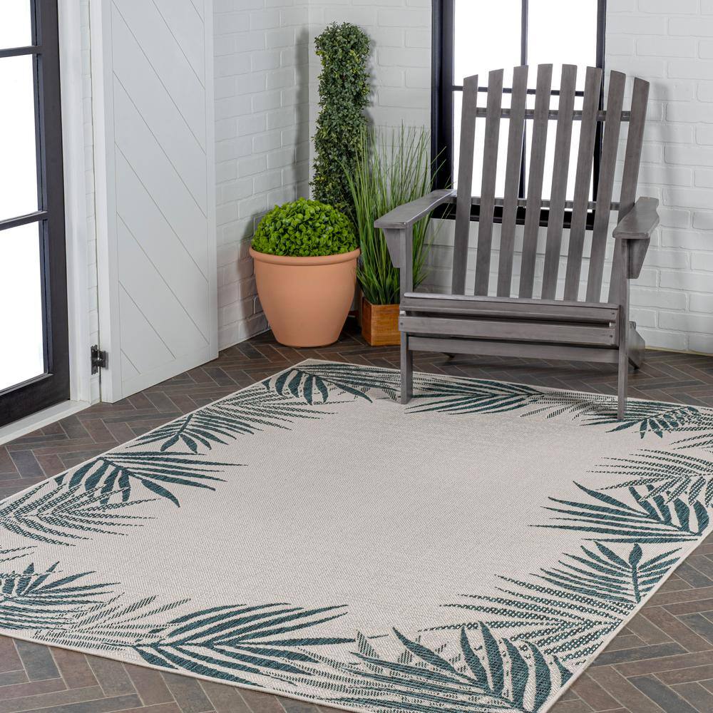 Isla Coastal Cottage Blue and Cream 8' x 10' Synthetic Floral Area Rug