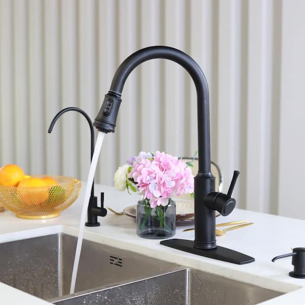 Single Handle Pull Down Sprayer Kitchen Faucet with High Arc Gooseneck Design in Black