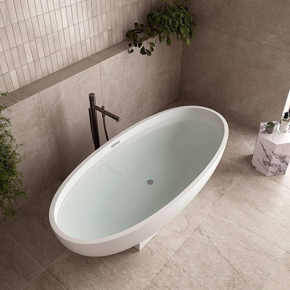 67" White Fiberglass Clawfoot Soaking Bathtub