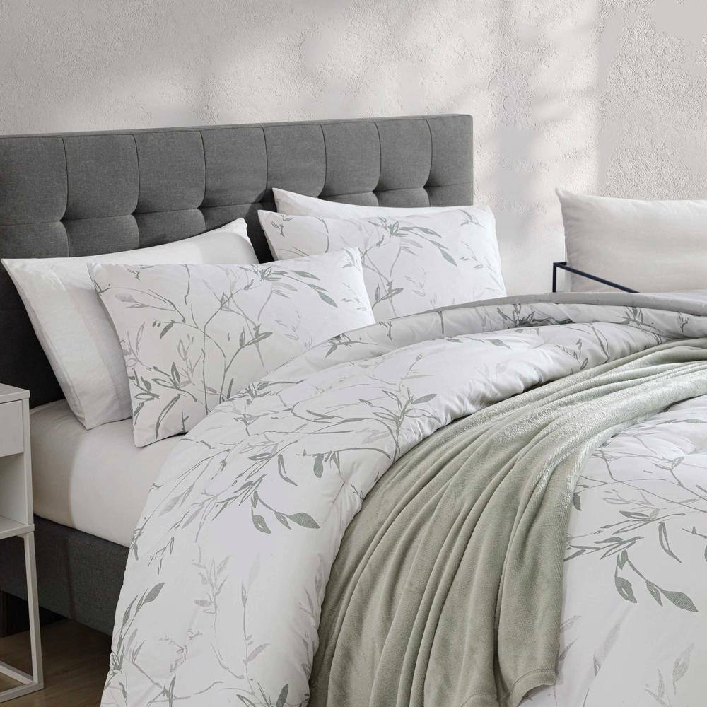 Twin Green Microfiber Reversible Bedspread Set