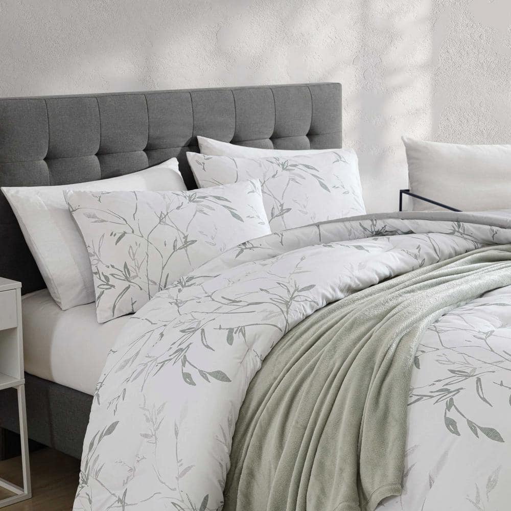 King Green Microfiber Reversible Bedspread Set