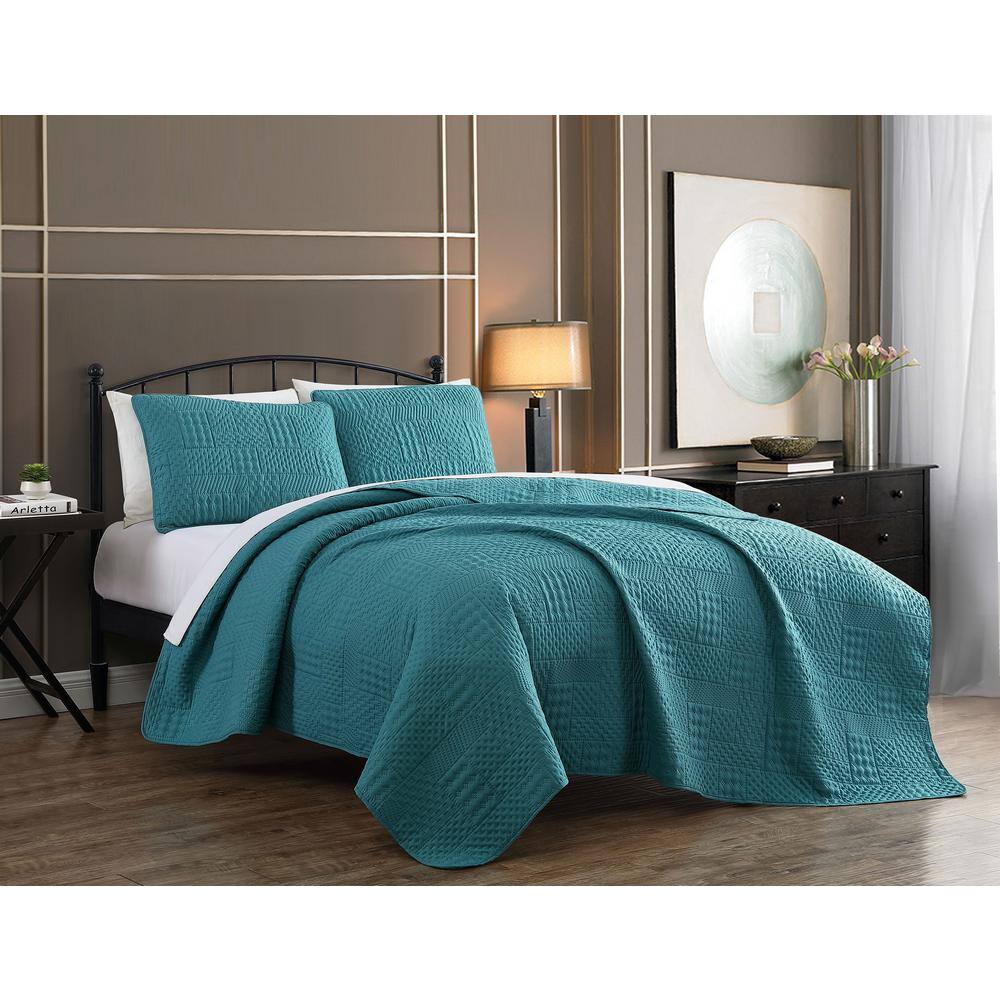 Yardley 3 Piece Teal Embossed King Quilt Set Yrd3qtkingghtl The Home Depot Yardley 3 Piece Teal Embossed King, Dark Teal King Bedding