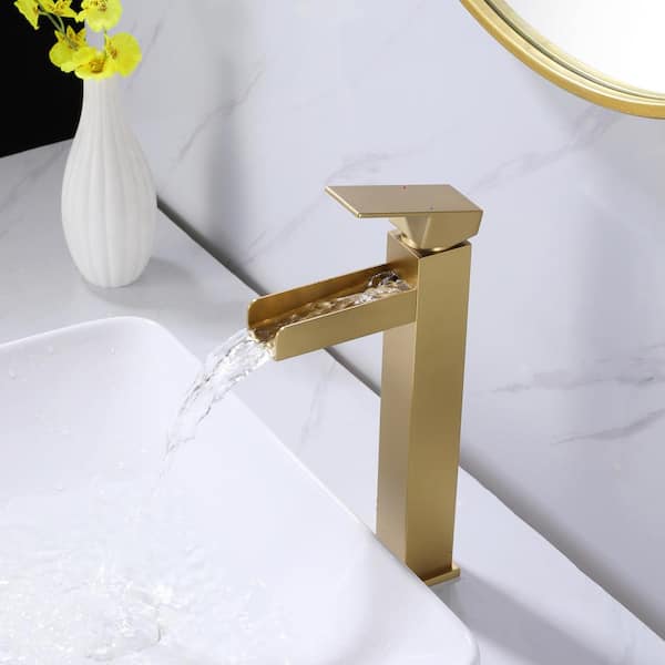 Nestfair Single Handle Single Hole Bathroom Faucet in Brushed Gold