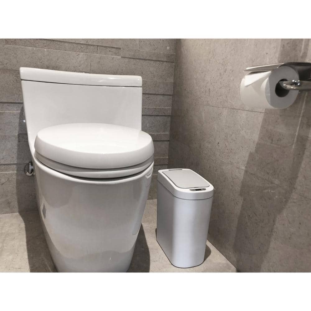 White Plastic 1.8 Gallon Touchless Motion Sensor Trash Can