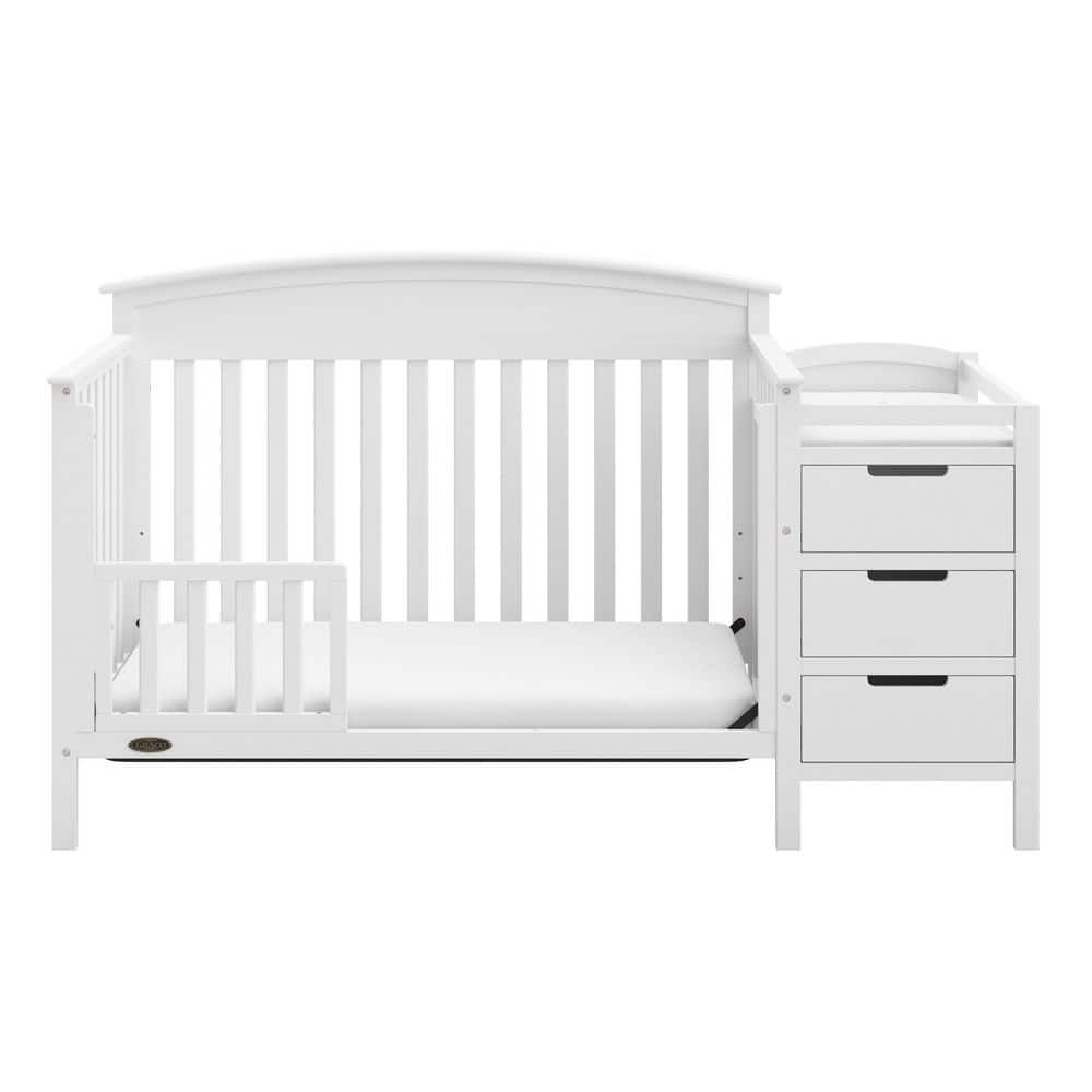 White Pine 4-in-1 Convertible Crib with Changer