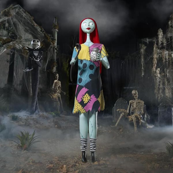 6 ft. Deluxe Life-Size Animated Sally