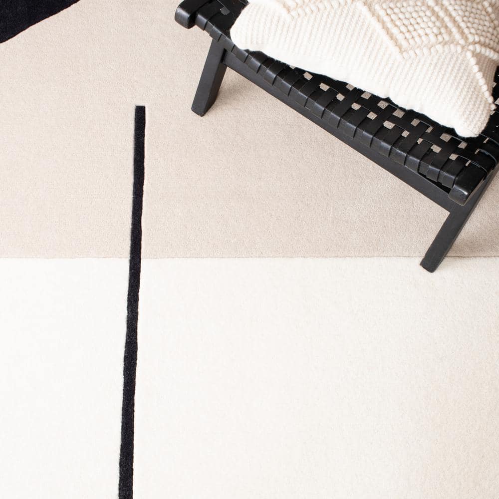 Art Deco Inspired Black and Ivory Wool 2'3" x 8' Runner Rug
