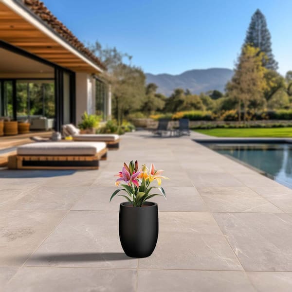 9.5 in. Medium Charcoal Black (Enhanced Interior) Concrete Round Planter / Pot with Drainage Holes