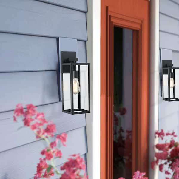 https://images.thdstatic.com/productImages/5f1625e6-2475-41b7-b685-1c37523306b0/svn/matte-black-hukoro-outdoor-sconces-f17711-bk-e1_600.jpg