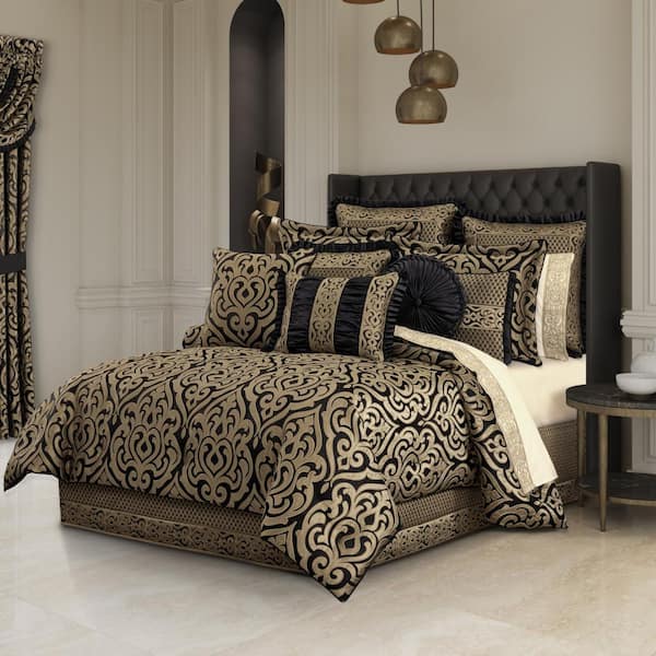 Unbranded Blythe Black and Gold 4-Piece. Black Polyester Queen Comforter Set 96 X 92 in.