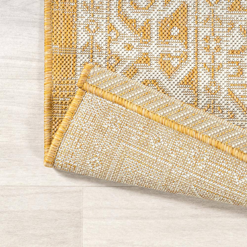 Sinjuri Yellow/Cream Medallion Hand-Woven 9' x 12' Indoor/Outdoor Rug