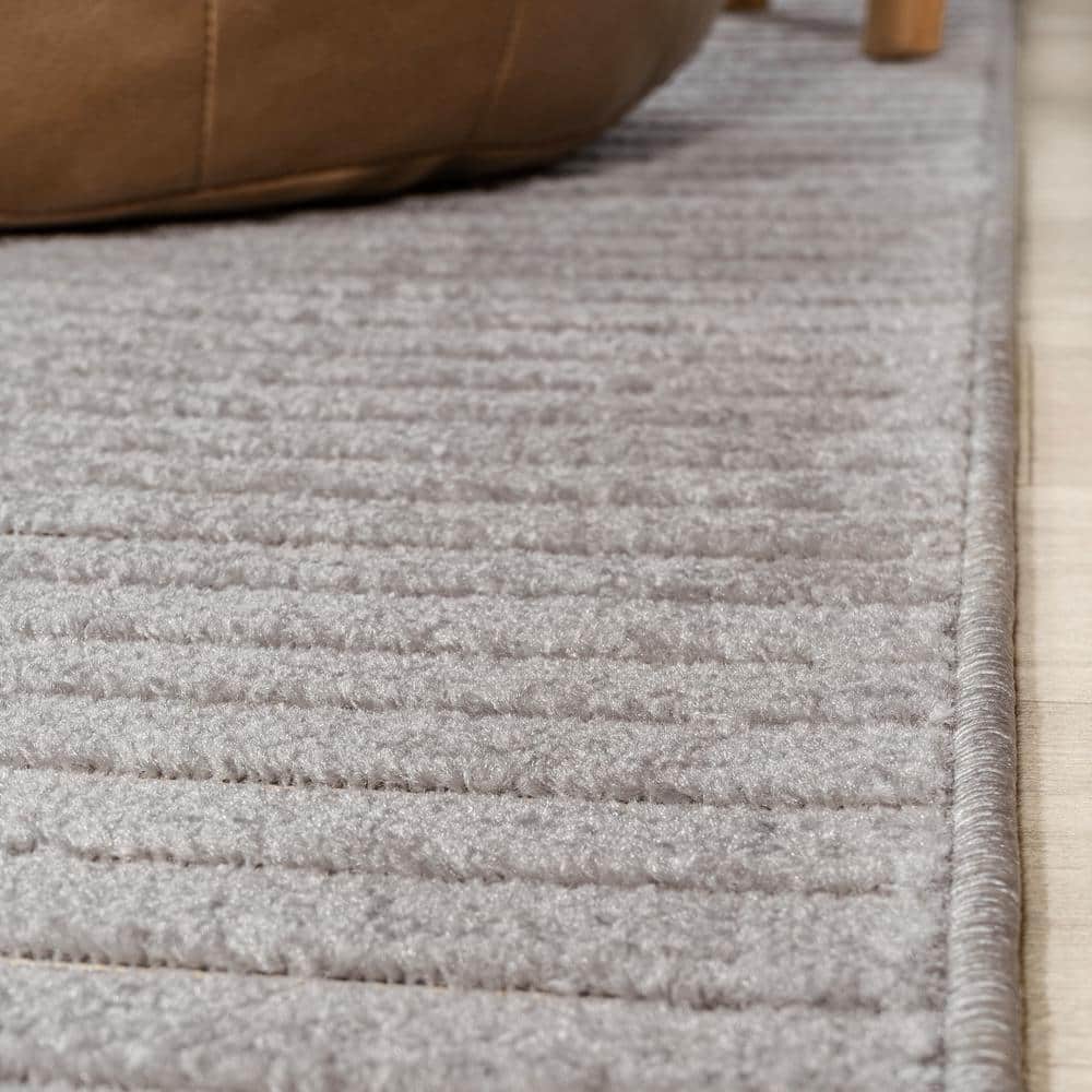 Gray and Ivory Geometric 4' x 6' Synthetic Area Rug
