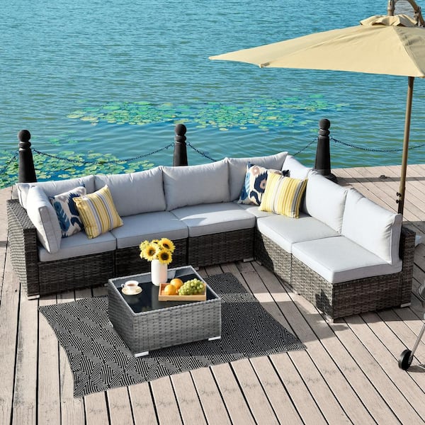 XIZZI Arctic 7-Piece Wicker Outdoor Sectional Set with Light Gray Cushions