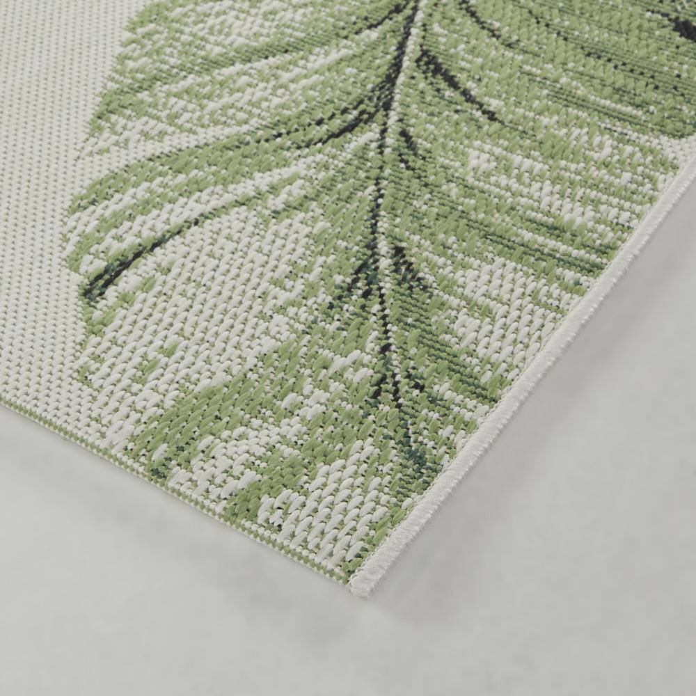 Green and White Floral Braided Synthetic 5' x 7' Area Rug
