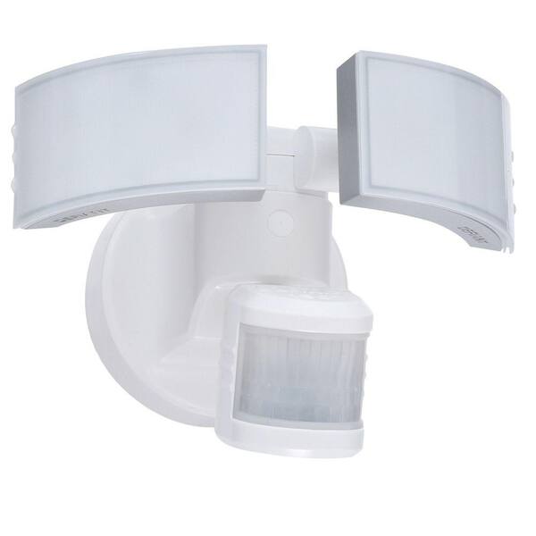 Defiant 180 Degree White Led Motion Sensing Outdoor Security Flood Light 2 Pack Dfi 5983 Wh 2 The Home Depot