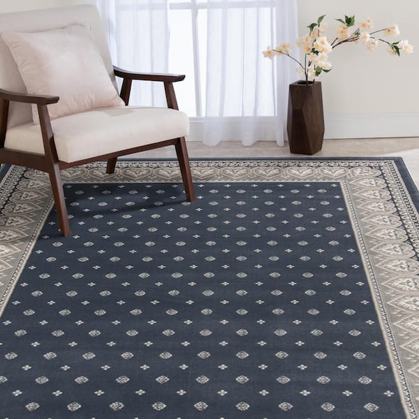 Kurdamir Fleur de Lis Shade/Chalk 5 ft. x 8 ft. Traditional Polypropylene Area Rug