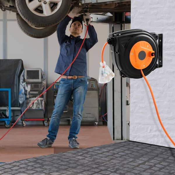 30 ft. 16 Gauges / 3-Conductors, 10 Amp Retractable Extension Cord Reel with 3-Outlets, 16AWG/3C SJTOW Power Cord