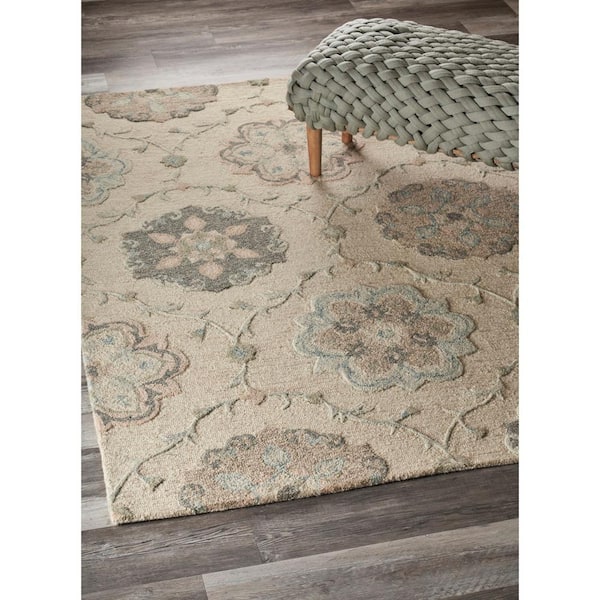 Traditional Ivory / Light Blue 7 ft. x 9 ft. Floral Medallion Area Rug