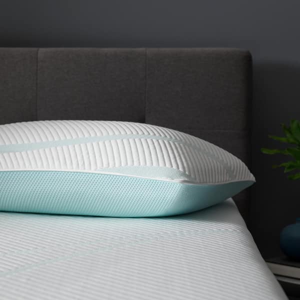 bed pillow tempurpedic pillow