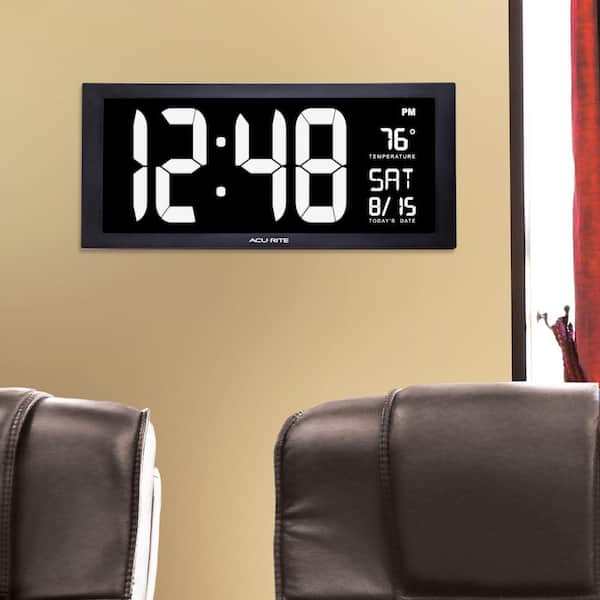 Large Indoor Temperature White Display Wall-Mounting AcuRite AcuRite LED Clock 18 in 