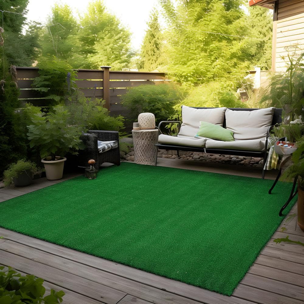Green Synthetic Turf Indoor Outdoor Area Rug 5' x 7'
