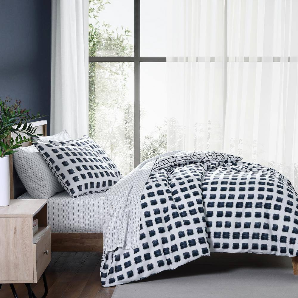 Urban Shibori Blue and White Microfiber Full/Queen Duvet Cover Set