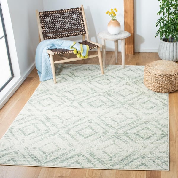 Adirondack 4 ft. x 6 ft. Ivory/Green Geometric Area Rug