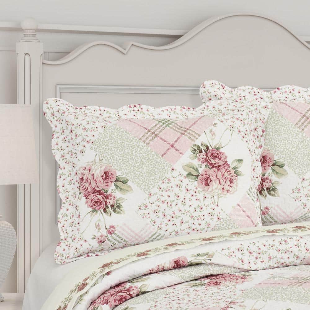 Rose Scallop Cotton Full Quilt Set with Shams