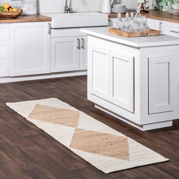Pandora Diamond Jute Ivory 2 6 ft. x 6 ft. Runner Rug